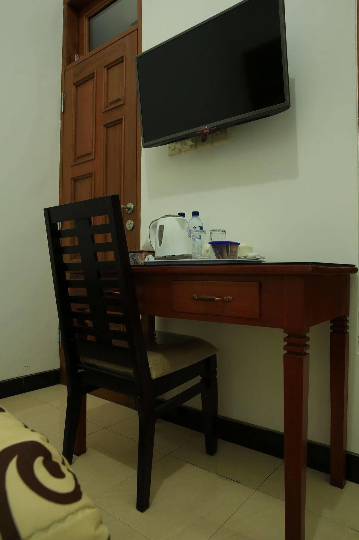 Selemadeg Puri Kusuma Guest House מראה חיצוני תמונה
